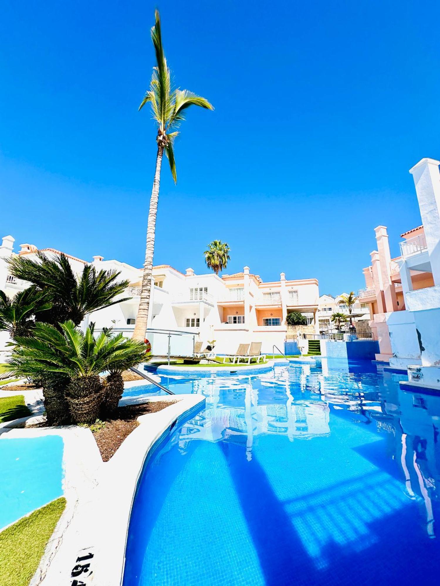 Luxury Villa Fanabe With Private Garden Costa Adeje  Εξωτερικό φωτογραφία