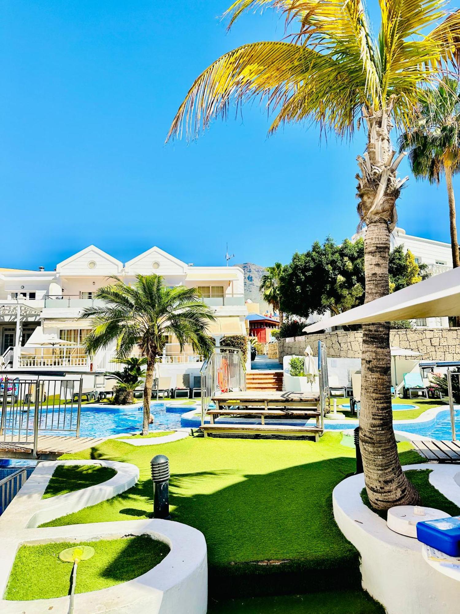 Luxury Villa Fanabe With Private Garden Costa Adeje  Εξωτερικό φωτογραφία