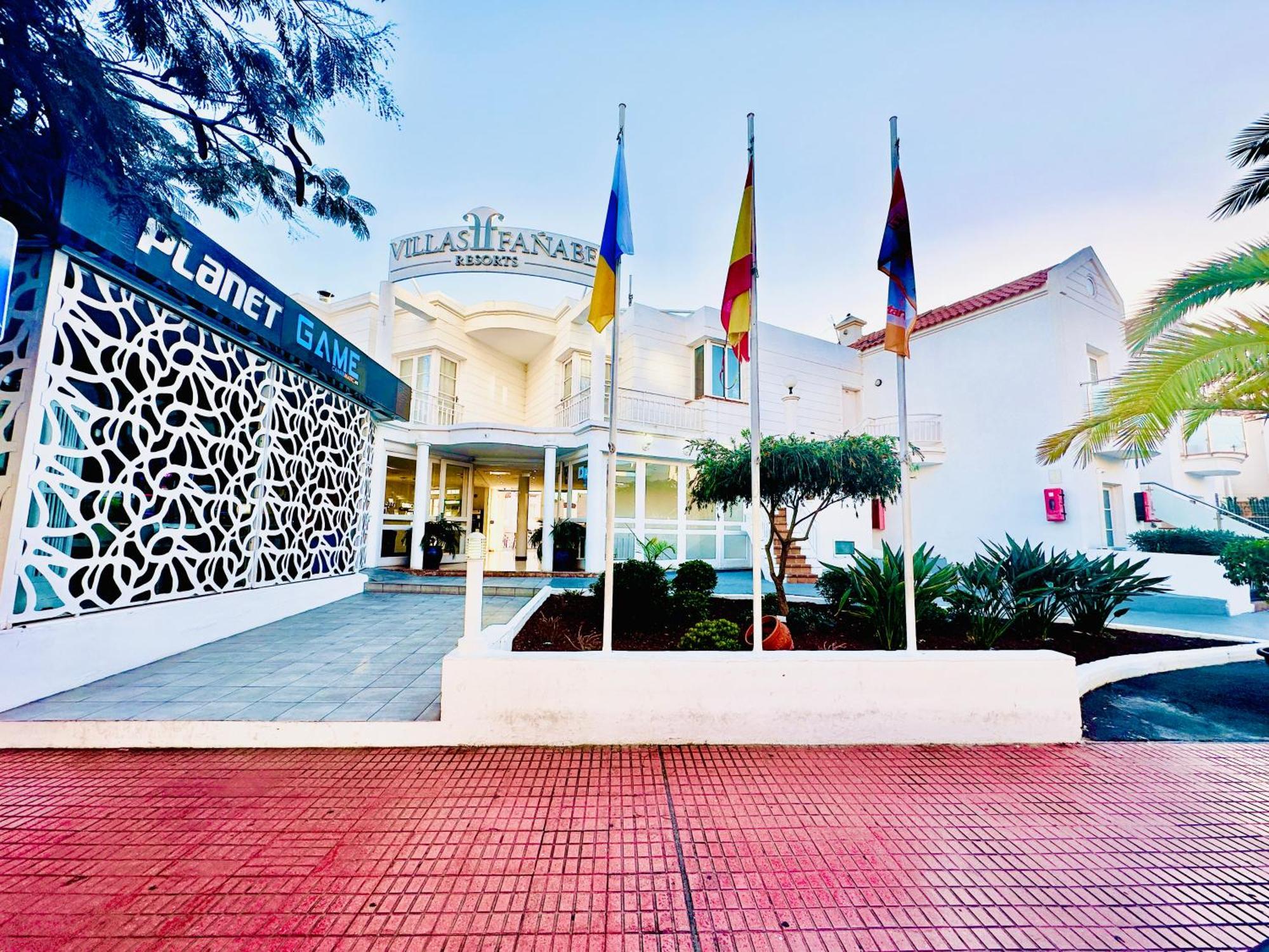 Luxury Villa Fanabe With Private Garden Costa Adeje  Εξωτερικό φωτογραφία